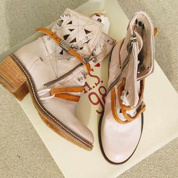 FREE PEOPLE/A.S.98 Shoes - ♥️LAST FEW♥️🌿FREE PEOPLE/A.S.98 BOOTIES🌿